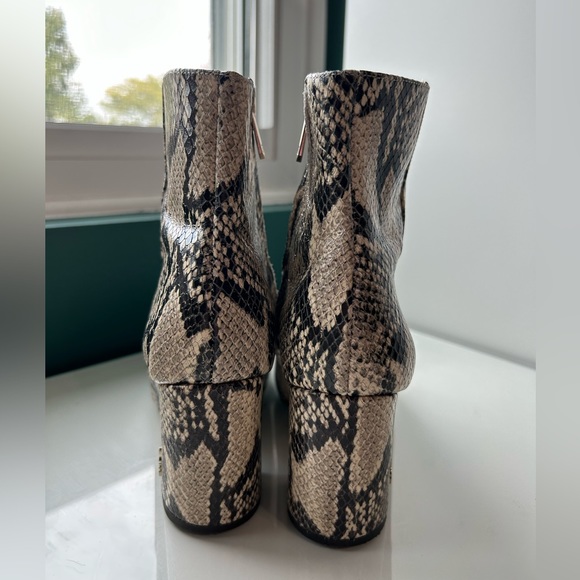 Sam Edelman Hilty Ankle Boots Snakeskin Size 6.5 - Picture 5 of 7